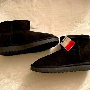 NWT mini boots